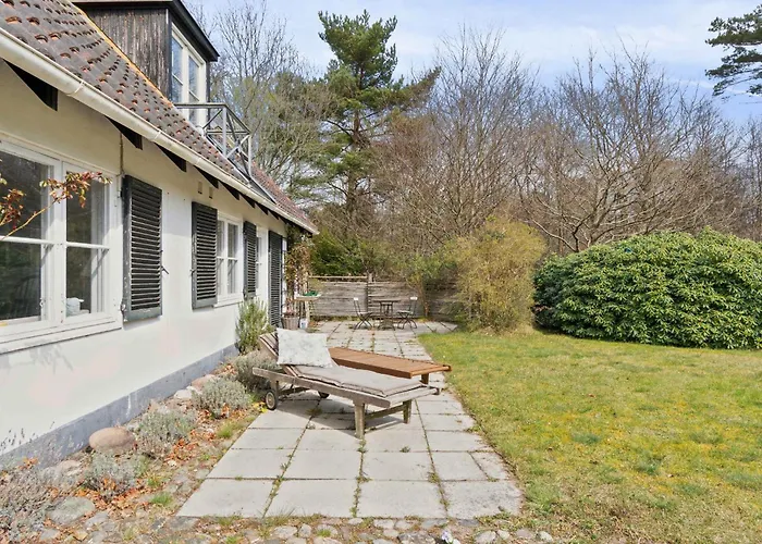 Charming House With 5000m Garden And Forest 別荘