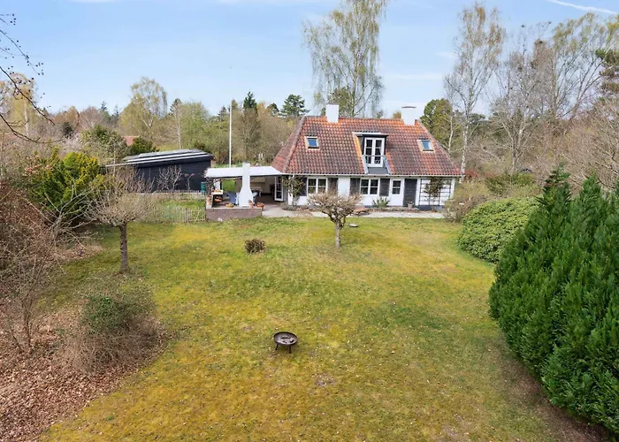 Charming House With 5000m Garden And Forest *